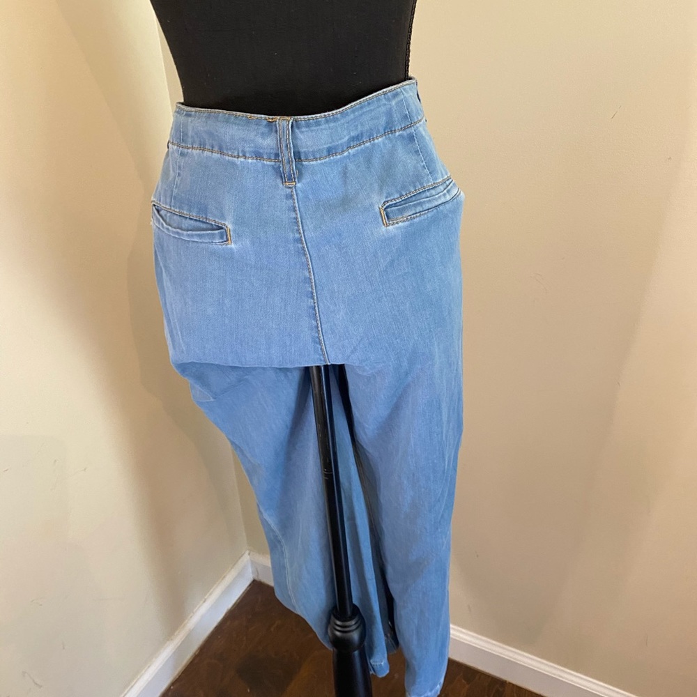 Jeans - Picture 3 of 4